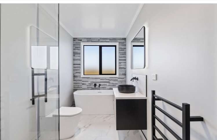 28 Riverine Road_3