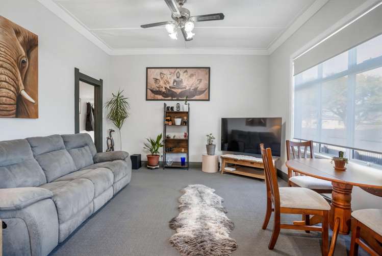 38 Queen Street Winton_12