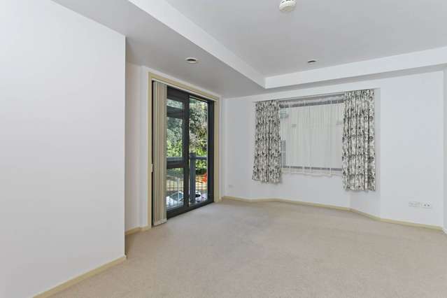 2C/2 Eden Crescent City Centre_4