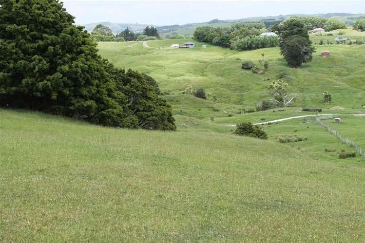 243c Mountain Road Maungaturoto_17