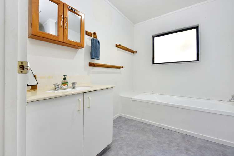 16 Lord Rutherford Road Brightwater_9