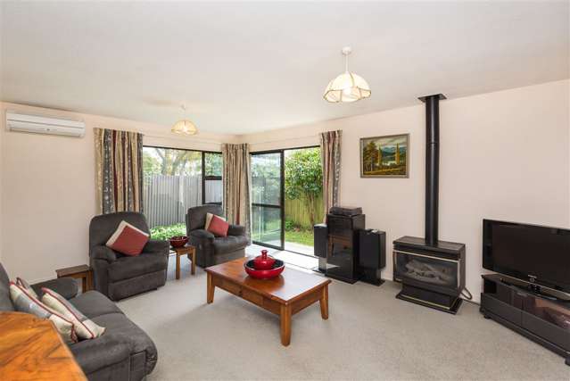 2/70 Staveley Street Avonhead_3