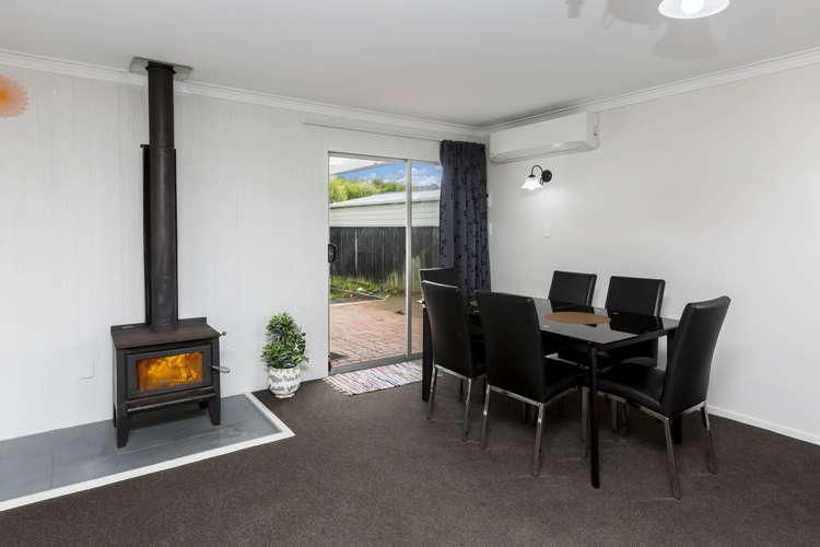 21 Totara Park Road Clouston Park_7