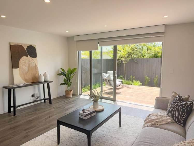 3/6 Strauss Place Somerfield_0