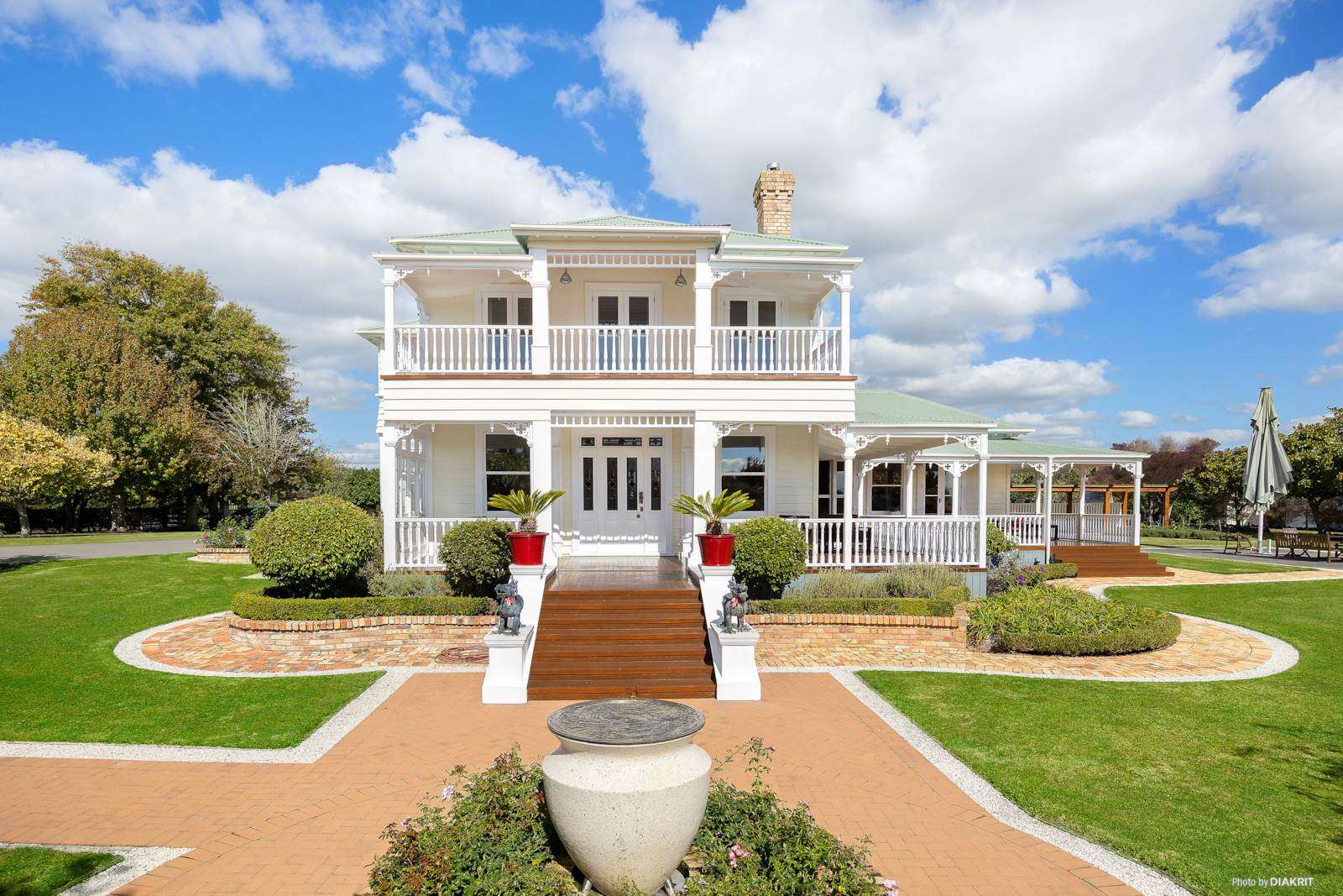 210 Clifton Road – hero