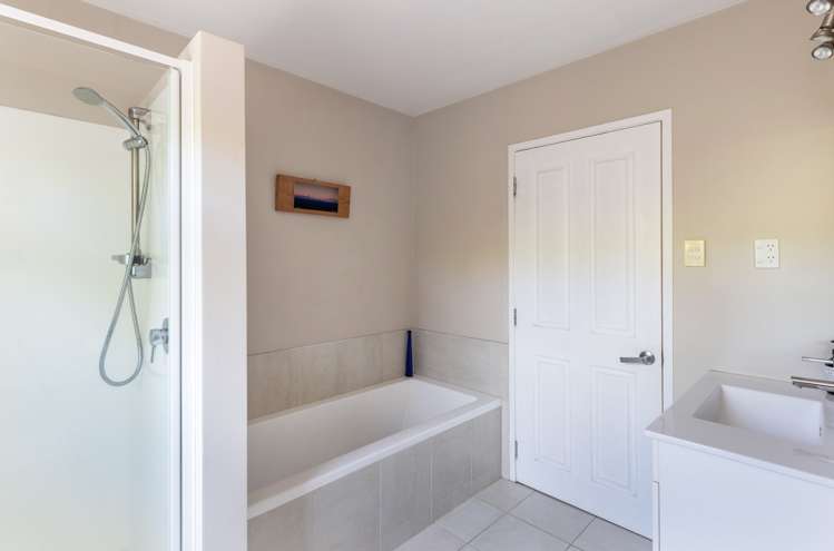 48 Gillies Avenue Taupo_12