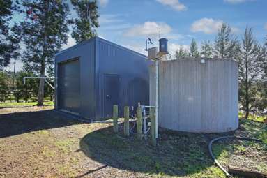 1557 Churchill Road_4