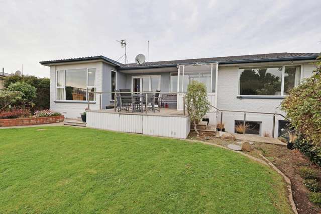 Double glazed, three bedrooms, double garage!