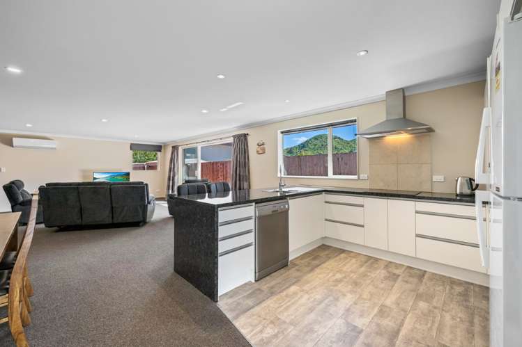 23 Admiralty Place Waikawa_1