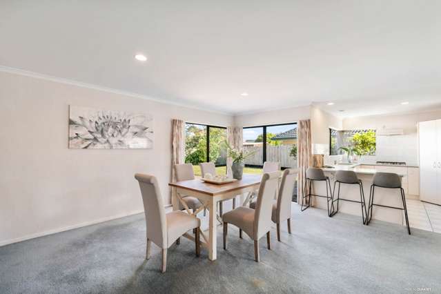 23 Ambleside Drive Northpark_3