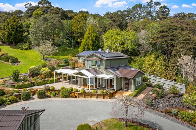 1082 Sandspit Road Sandspit_2