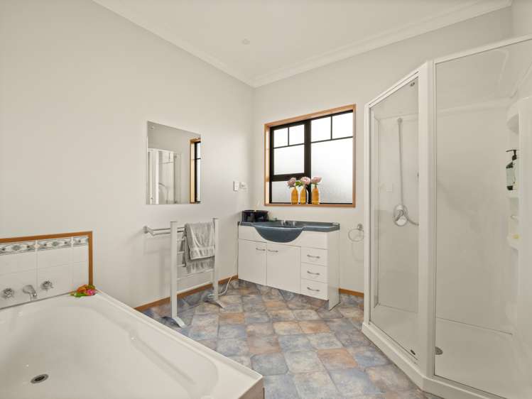 55 Rockside Road Glenleith_18