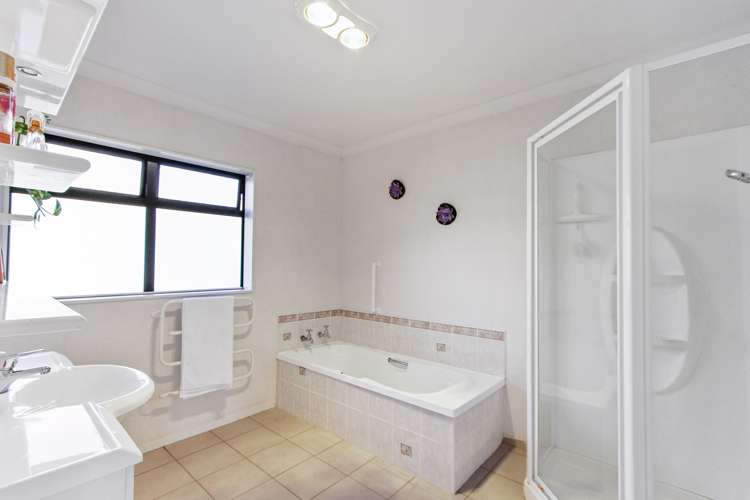 19 Elmbridge Place Owhata_11