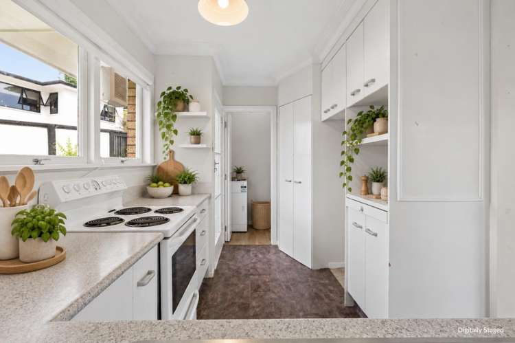 31 Glenn Terrace Otumoetai_11