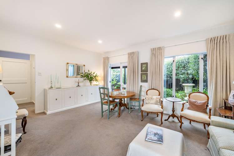 4/23 Box Hill Khandallah_2