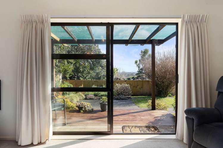 2/65 Sturges Road Henderson_14