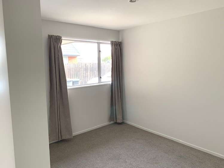 76 Disraeli Street 1380_6