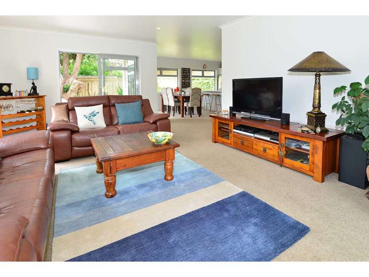 6e Forest Glen Orewa_5