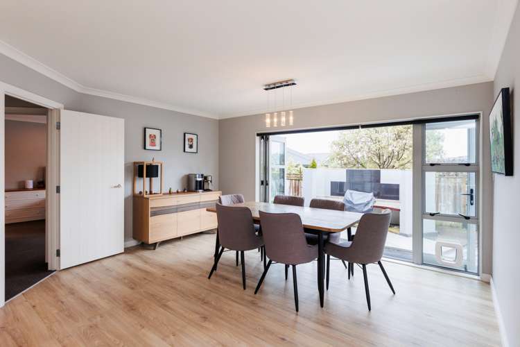 7 Galea Grove Kelvin Grove_9