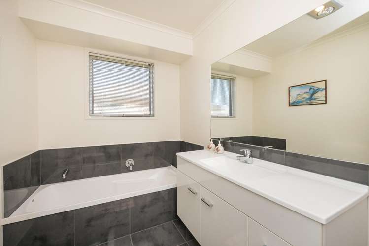 6 Ocean View Rise Ruakaka_9