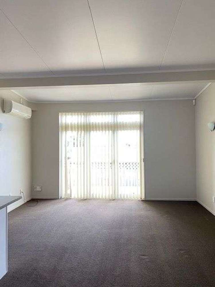 6 Merlot Lane Pukekohe_6