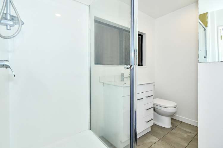 1/200 Ti Rakau Drive Pakuranga Heights_16