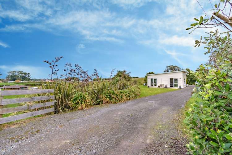 17 King Street Halcombe_22