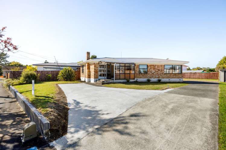 98 Bruce Avenue Glenview_5