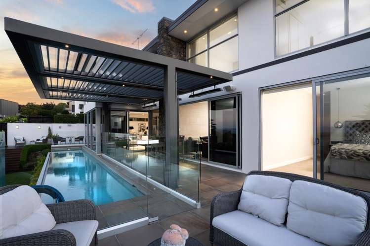 8 Avery Place Redcliffs_12