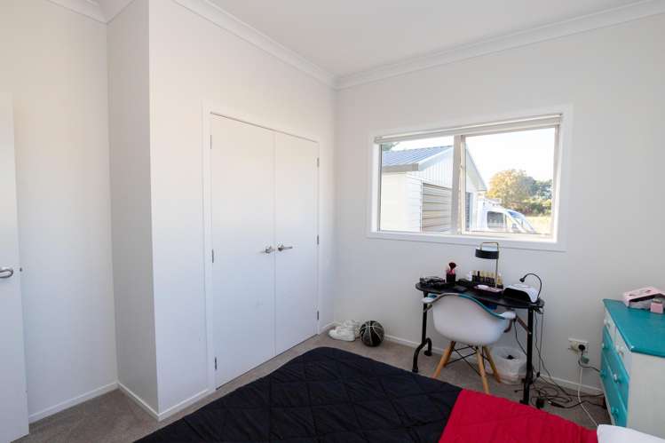 8 Fernleigh Street Kerepehi_13
