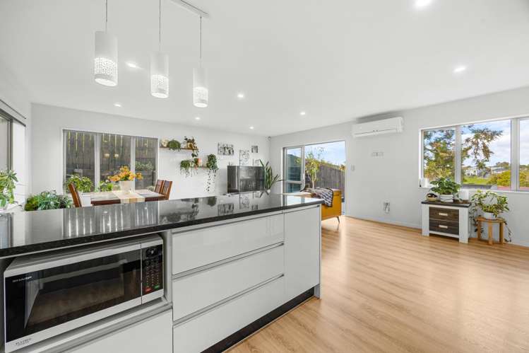 2/61 Albrecht Avenue Hillsborough_9