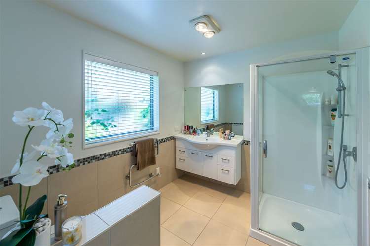 7 Applefield Court Northwood_13