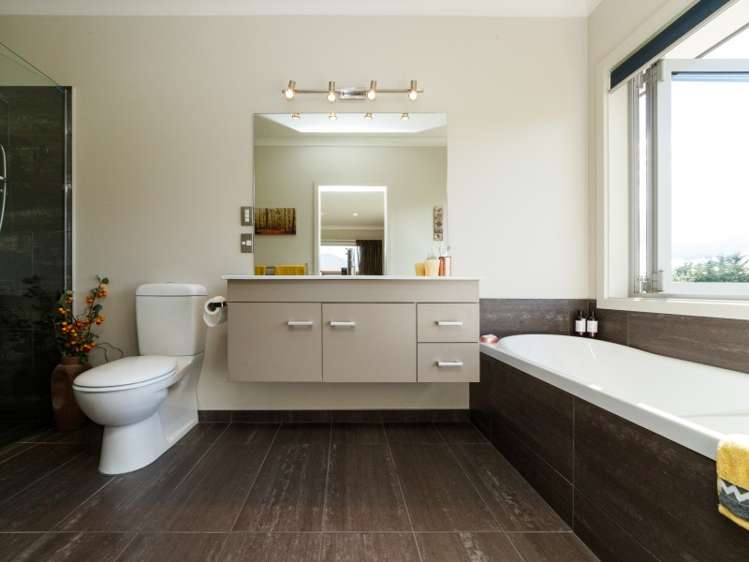 35 Tutakarae Road Kelvin Grove_16