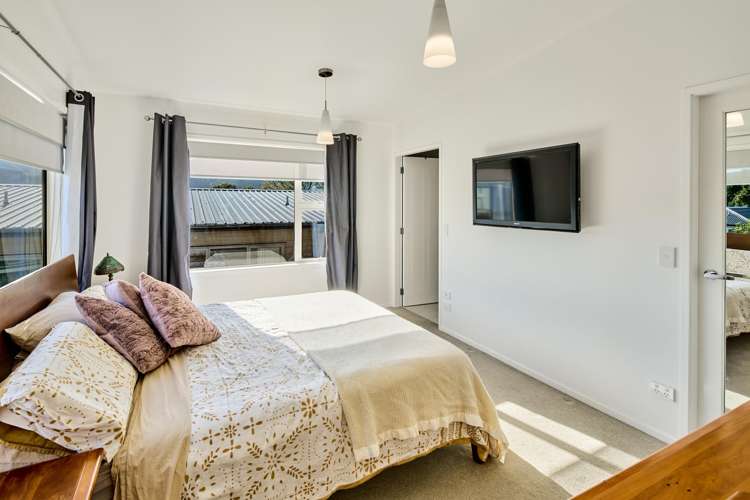 74F Heretaunga Square Silverstream_10