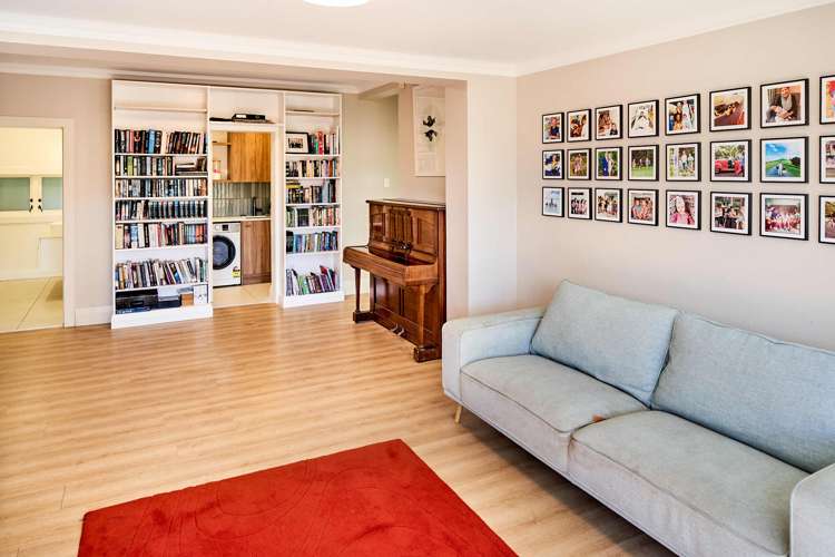 89 Paremata Road Paremata_17