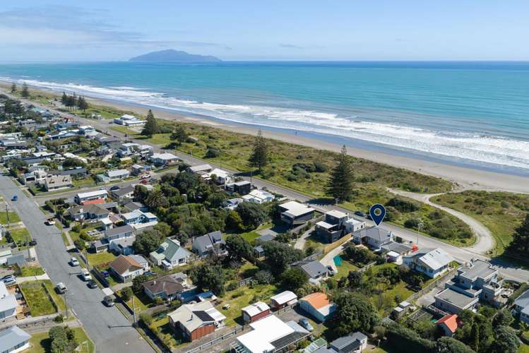 10 Marine Parade ōtaki Beach_26