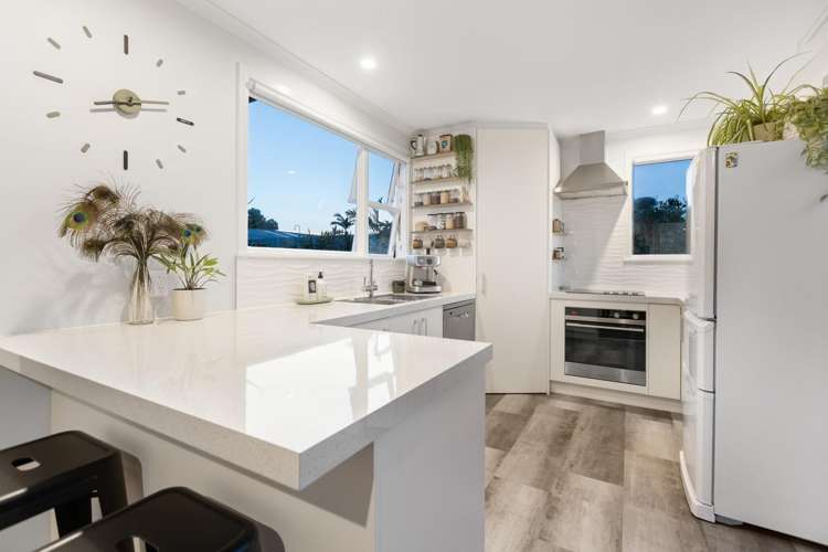 227 Range Road Papamoa_14