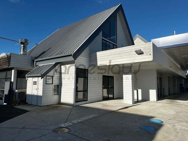 Albany Village 185m² - High-Exposure Retail