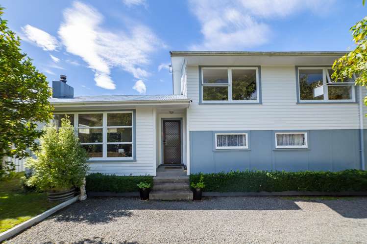 11 William Benton Street_0