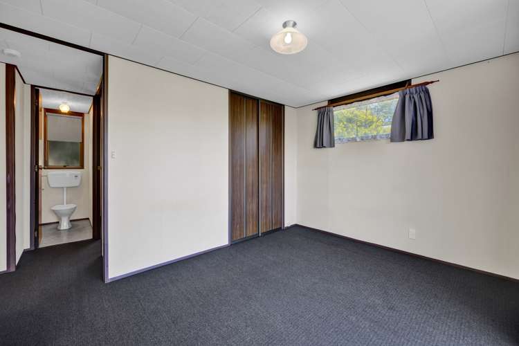 7 Lindaver Grove Merrilands_17