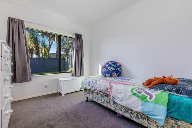 23 Croftview Road Wattle Downs_10