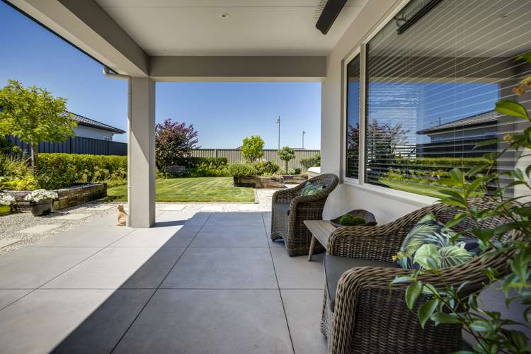 6 Pelorus Avenue Poraiti_17