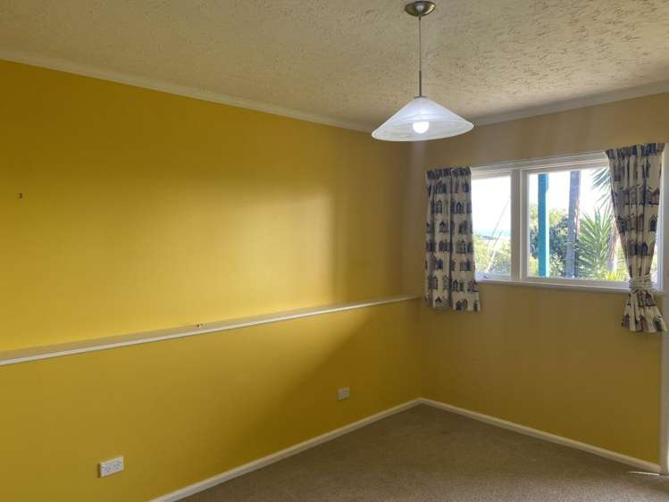 20 Athol Street Glenduan_11