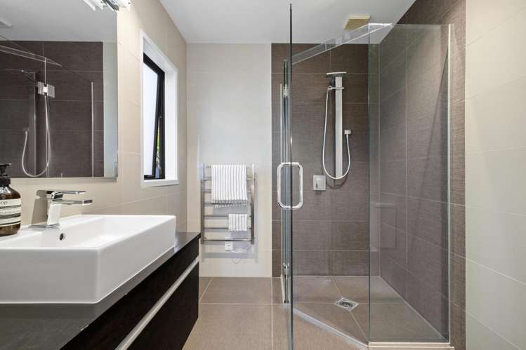 5 Ridge View Crescent Pukekohe_23