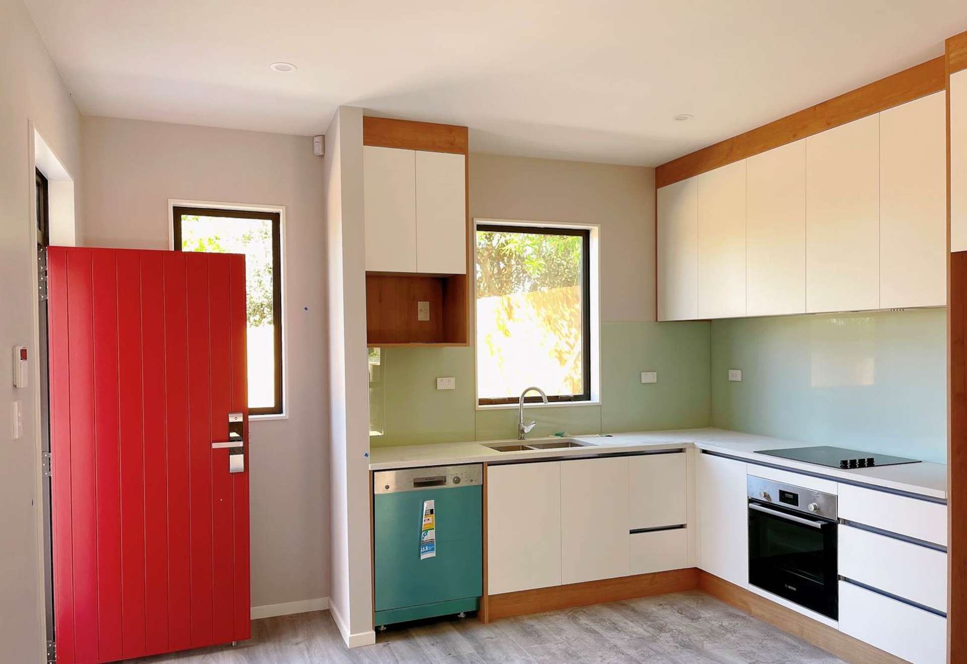 40B Nui Mana Place Te Atatu South_0