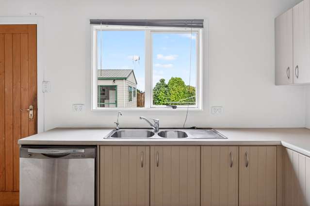 19 Buchanan Road Kingseat_4