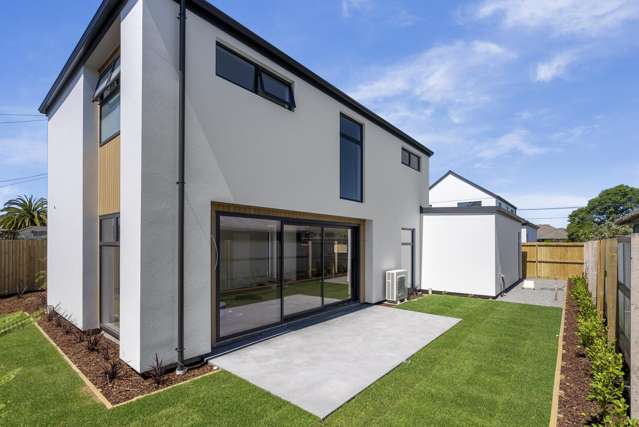 When Size Matters! Brand new with Double Garage