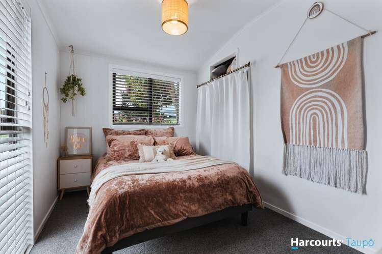 37 Tamatea Road Taupo_10