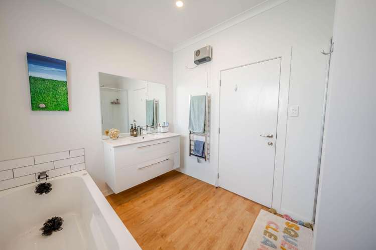 39 Clifton Street Windsor_18