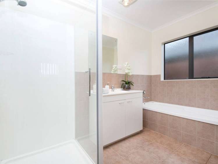 19 Kaitune Drive Flat Bush_14